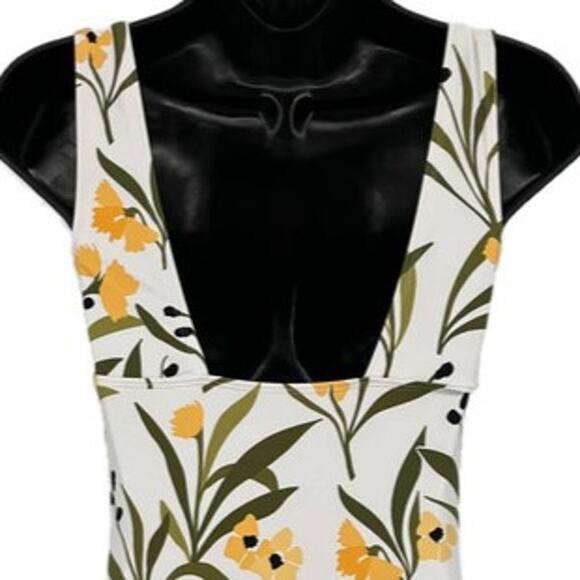 Swimsuit Classic Scrunch Floral One Piece in White Yellow and Green Print Size S - Picture 6 of 8